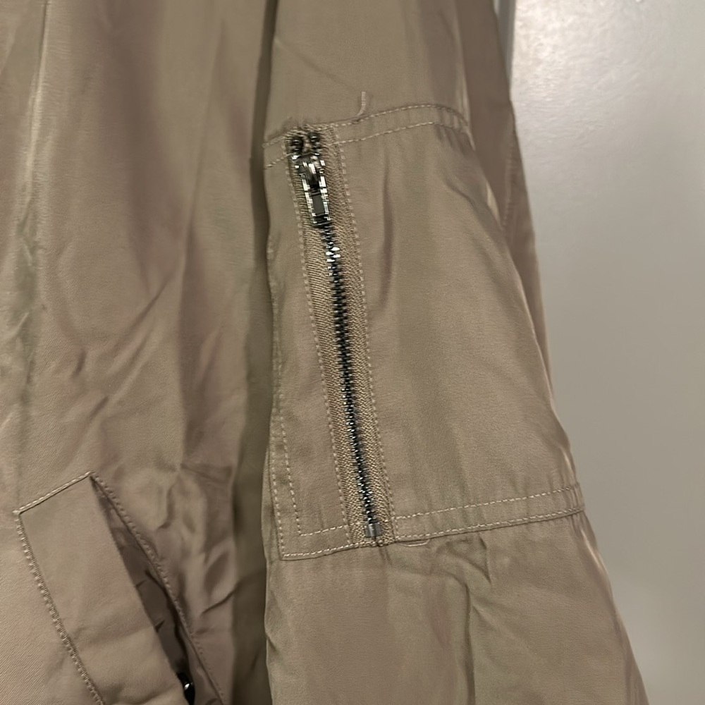NWT Olia from Vici Oversized Olive Bomber Jacket - Picture 5 of 6
